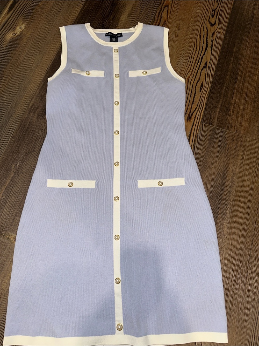 Women’s dress